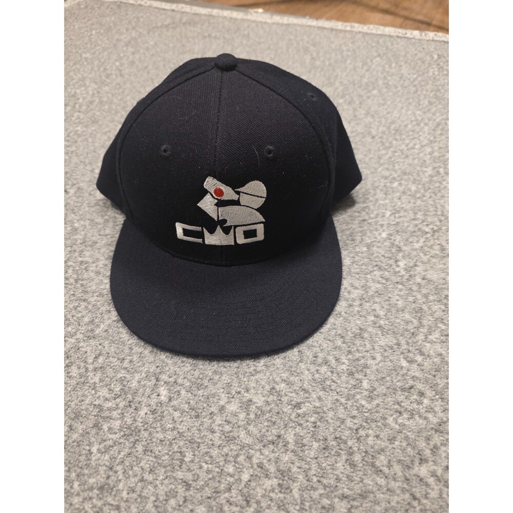 Resembling a classic video game controller, sometimes marketed with "CWO" letter